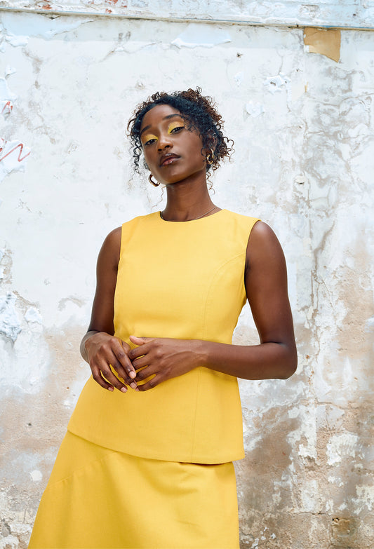 Phola Park Keyhole Open Back Sleeveless Top